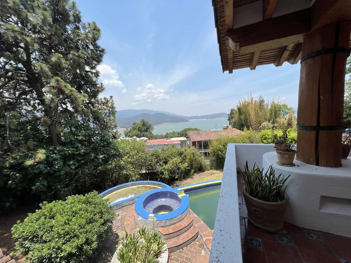 Casa en venta — Santa María Ahuacatlán, Valle de Bravo - Image 10