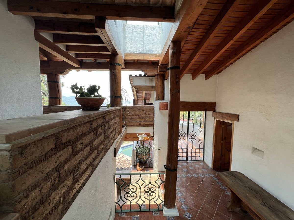 Casa en venta — Santa María Ahuacatlán, Valle de Bravo - Image 24