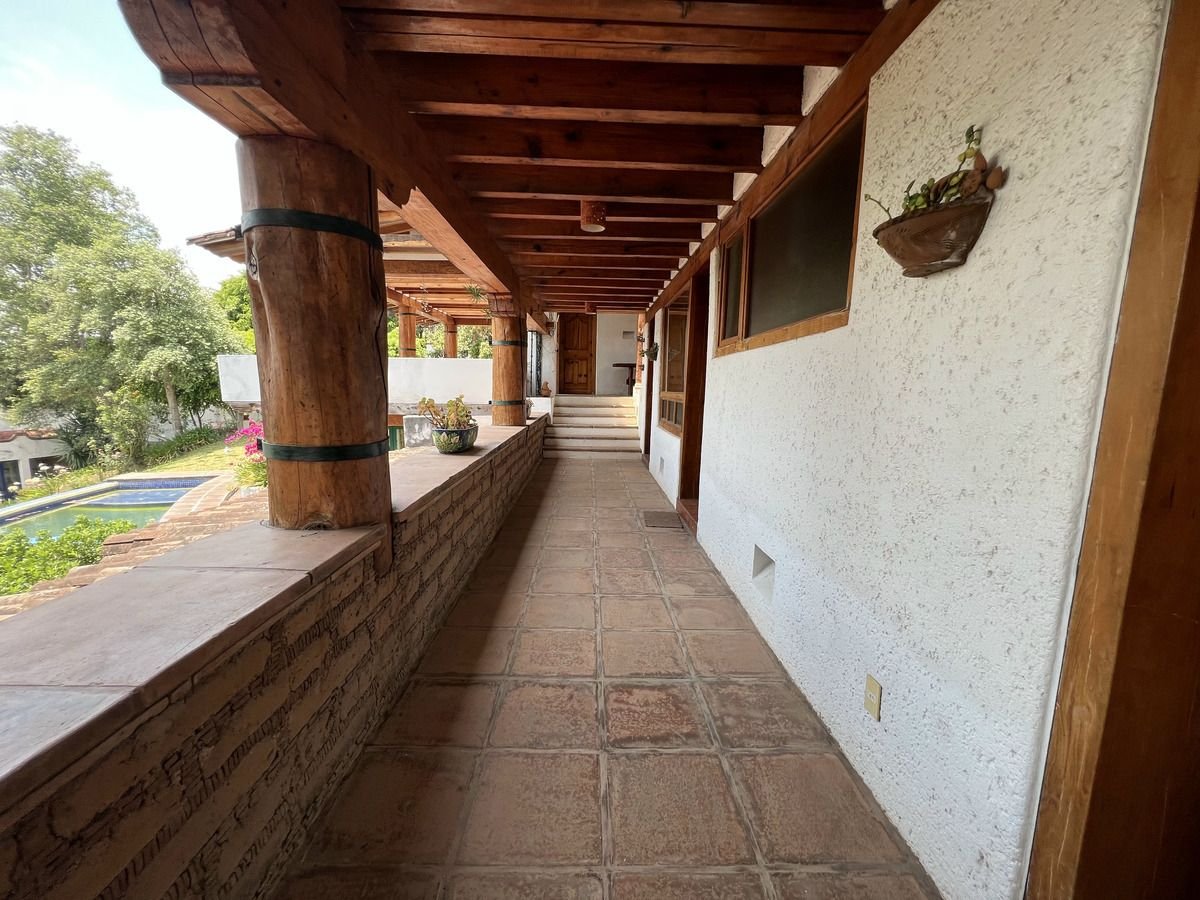 Casa en venta — Santa María Ahuacatlán, Valle de Bravo - Image 8